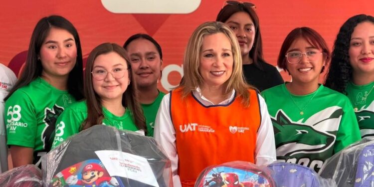 Concluye Familia UAT la colecta de útiles escolares “Impulsando Corazones 2026”
